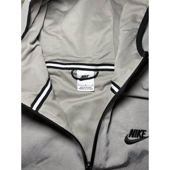 Nike Tech Woven Full Zip Windbreaker Lined Jacket Gray DQ4340-016 Mens Sz Large - Picture 5 of 8